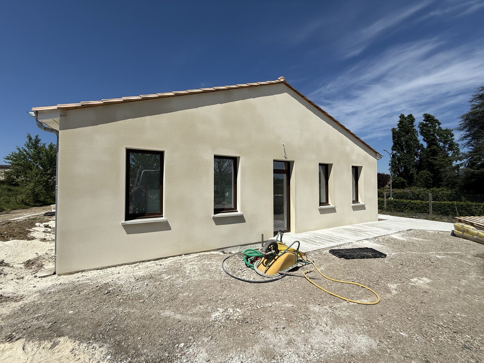 Même maison après enduit de façade ton sable